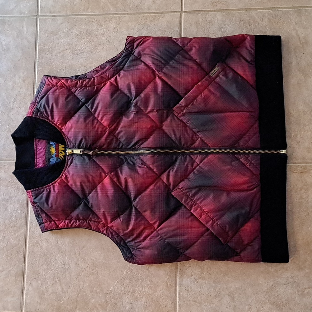 Eddie Bauer - Picture 6 of 11